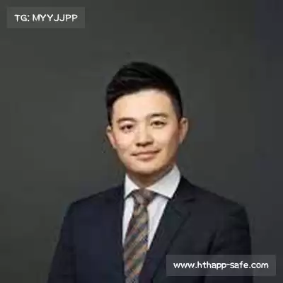 拱听荷